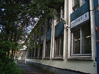 Входная группа Школа № 65 Выборгского района. Санкт-Петербург (Выборгский район),  Учебный переулок,  8, корпус  2