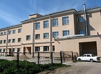 Входная группа Госпиталь для ветеранов войн (бывш. ГБ №23). Санкт-Петербург (Невский район),  проспект Елизарова,  32