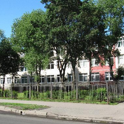 Входная группа Школа № 385 Красносельского района. 