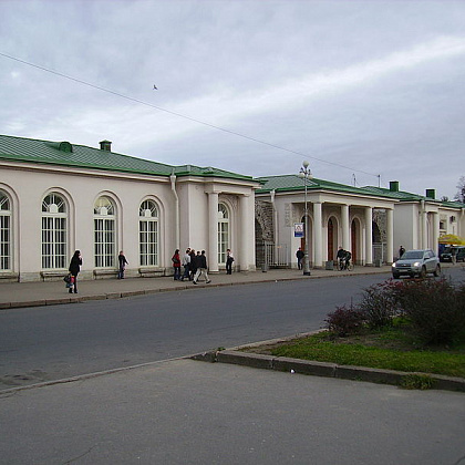 Входная группа Железнодорожный вокзал Царское село (Пушкинский жд вокзал). 