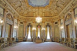 Малютка, дворец торжественной регистрации рождения. Санкт-Петербург