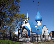Входная группа Храм святого Иоанна Кронштадтского. Санкт-Петербург (Кировский район),  Кронштадтская площадь,  2