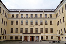 Входная группа СПАСК, Архитектурно-строительный колледж. Санкт-Петербург (Адмиралтейский район ),  Рижский проспект,  3в