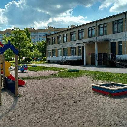 Входная группа Детский сад № 62 Кировского района. 