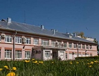 Входная группа ЗАГС Красносельского района . Санкт-Петербург (Красносельский район),  проспект Ветеранов,  131