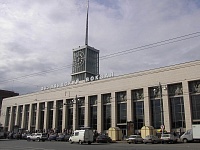 Входная группа Финляндский вокзал, (Железнодорожная станция Санкт-Петербург-Пассажирский-Финляндский). Санкт-Петербург (Калининский район),  Площадь Ленина,  6