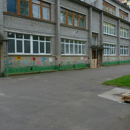 Входная группа Детский сад № 61 Кировского района. 